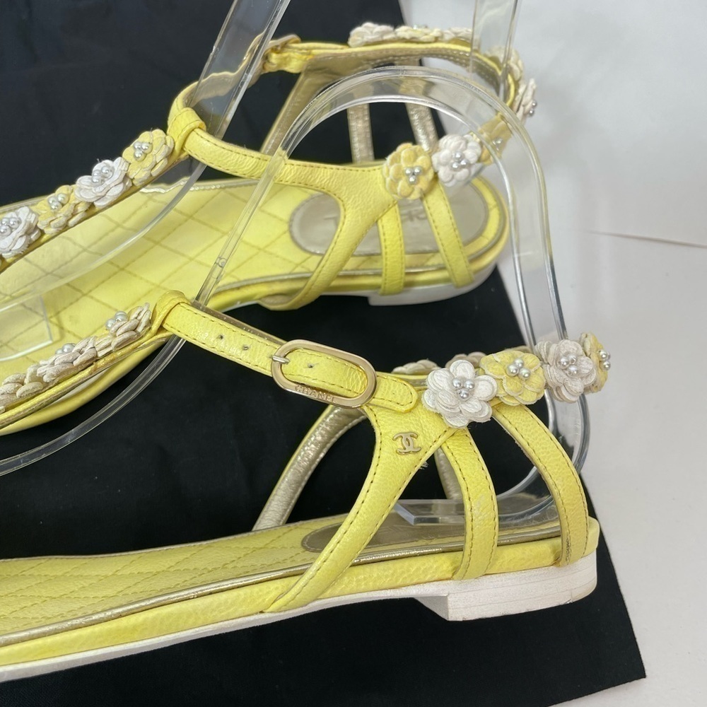 Chanel Interlocking CC Logo Sandals - Picture 6 of 10